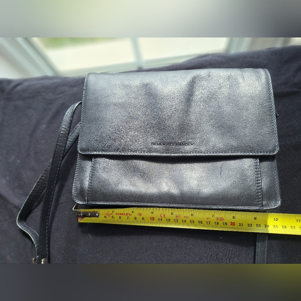 Elegant Black Crossbody Bag
